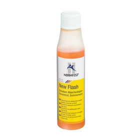 Normfest New Flash, koncentrovaný prostředek do ostřikovačů, letní směs, 30 ml