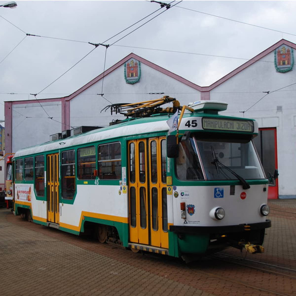 Tramvajová legenda ožívá s novým nátěrem Delfleet One